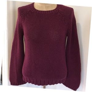 SOLD 🚫 J.Crew maroon thick knit sweater w/ bubble sleeves
